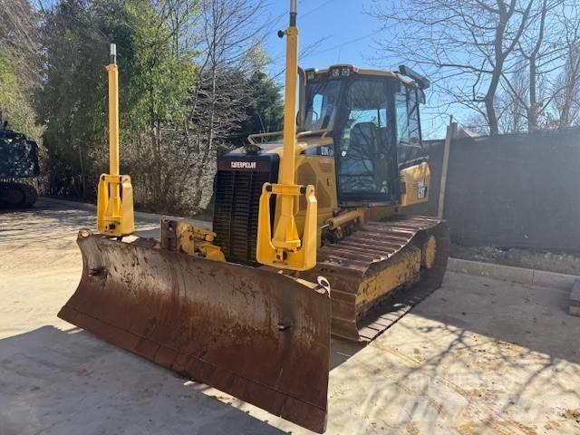 CAT D 3 K LGP Dozers - Tratores rastos