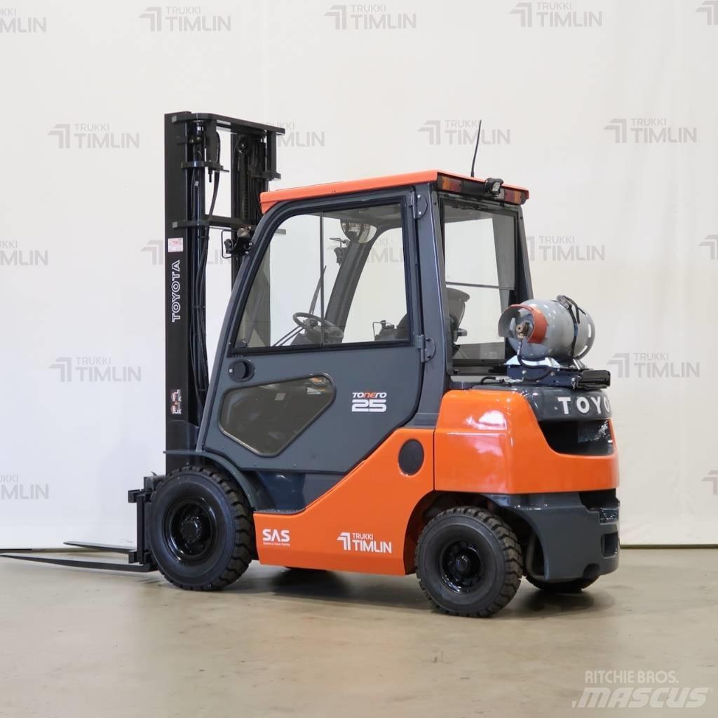 Toyota 02-8FGF25 Empilhadores a gás