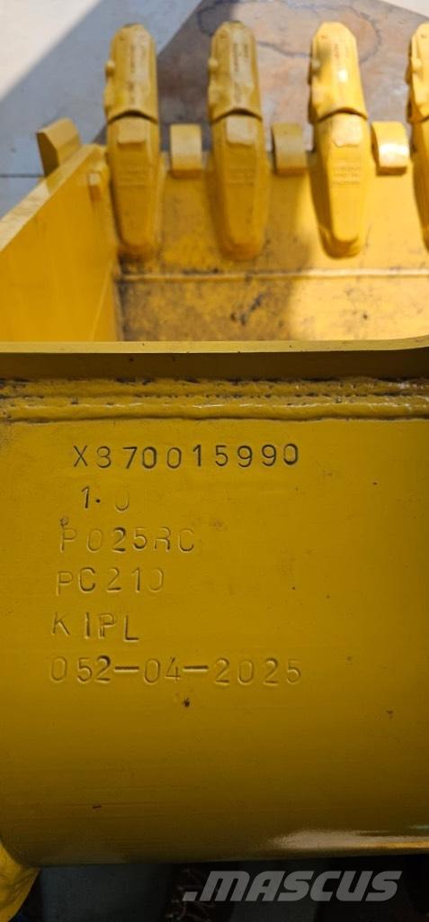 Komatsu PC210-10MO Baldes