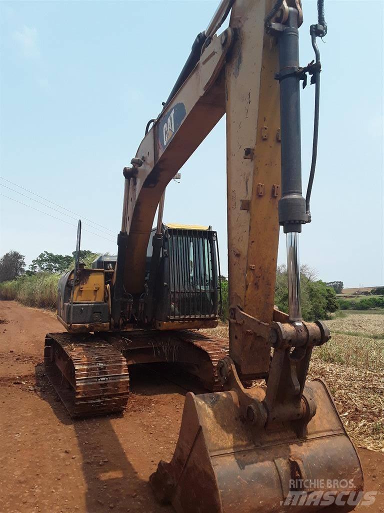 CAT 318D2L Escavadeiras de esteiras