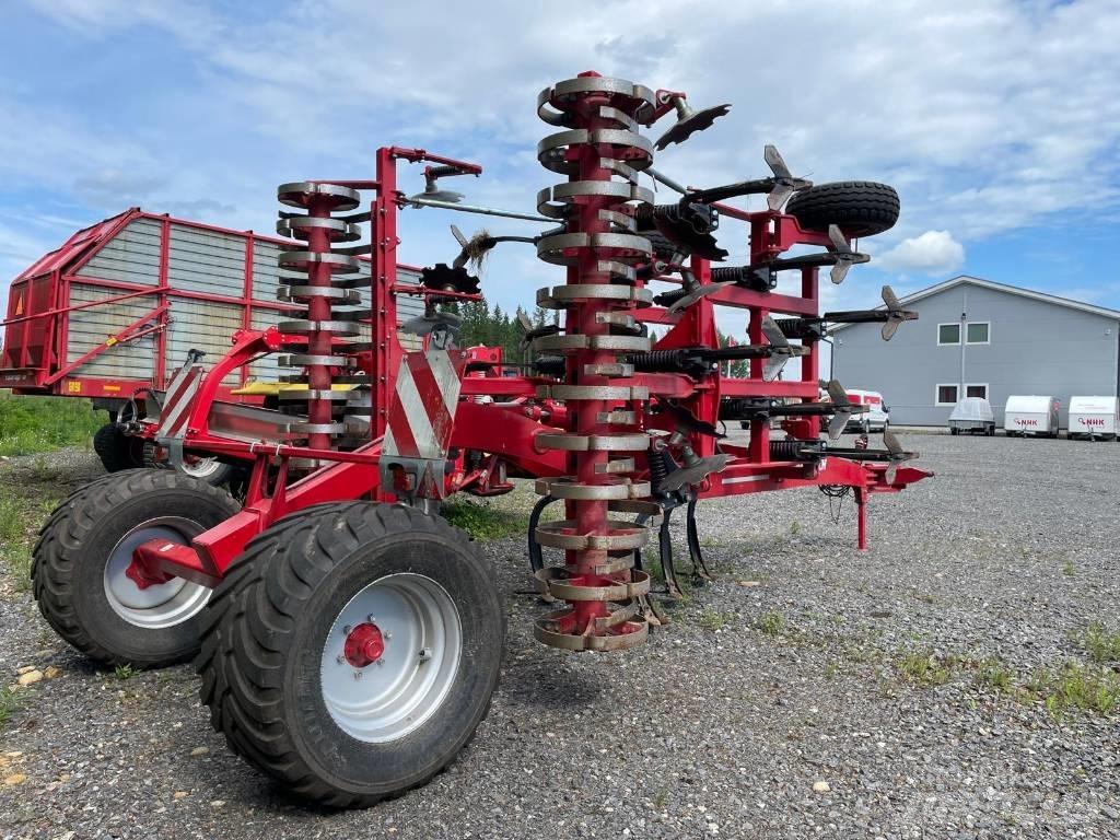 Horsch Terrano 5 FX Cultivadoras