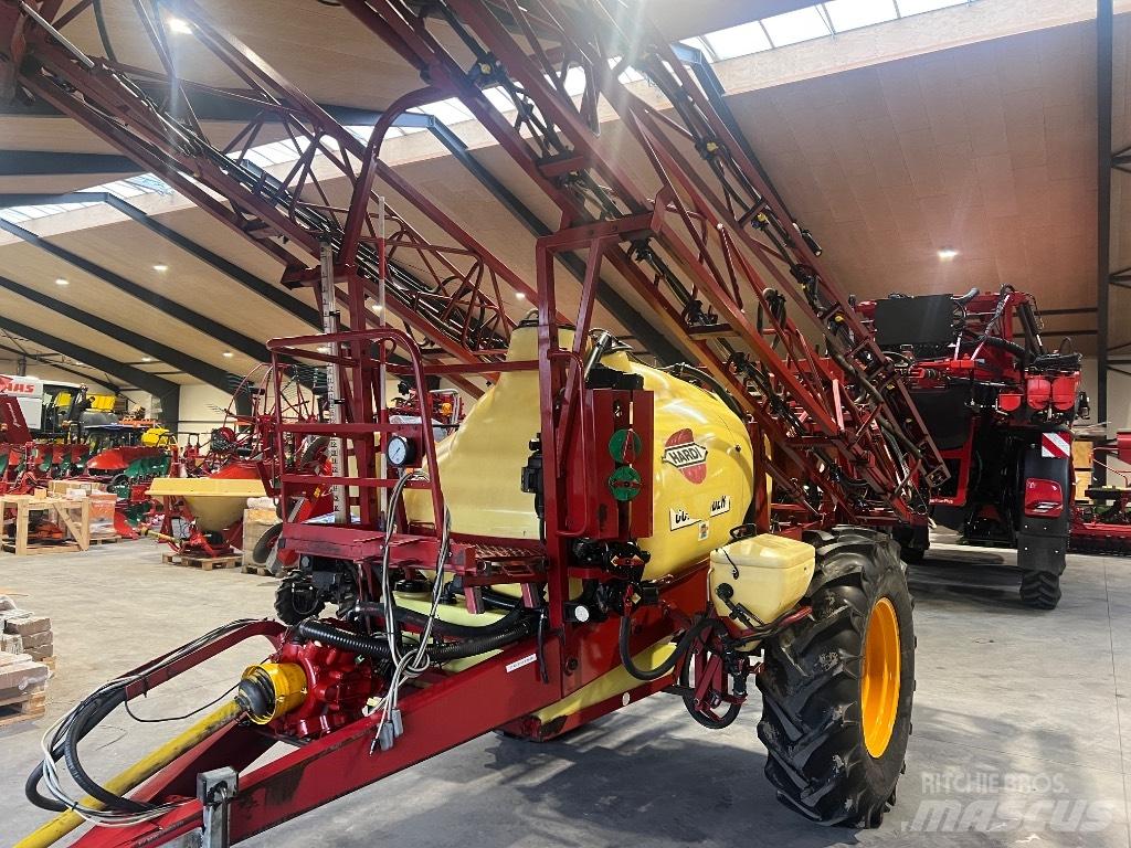 Hardi Commander 2800 Pulverizadores rebocados