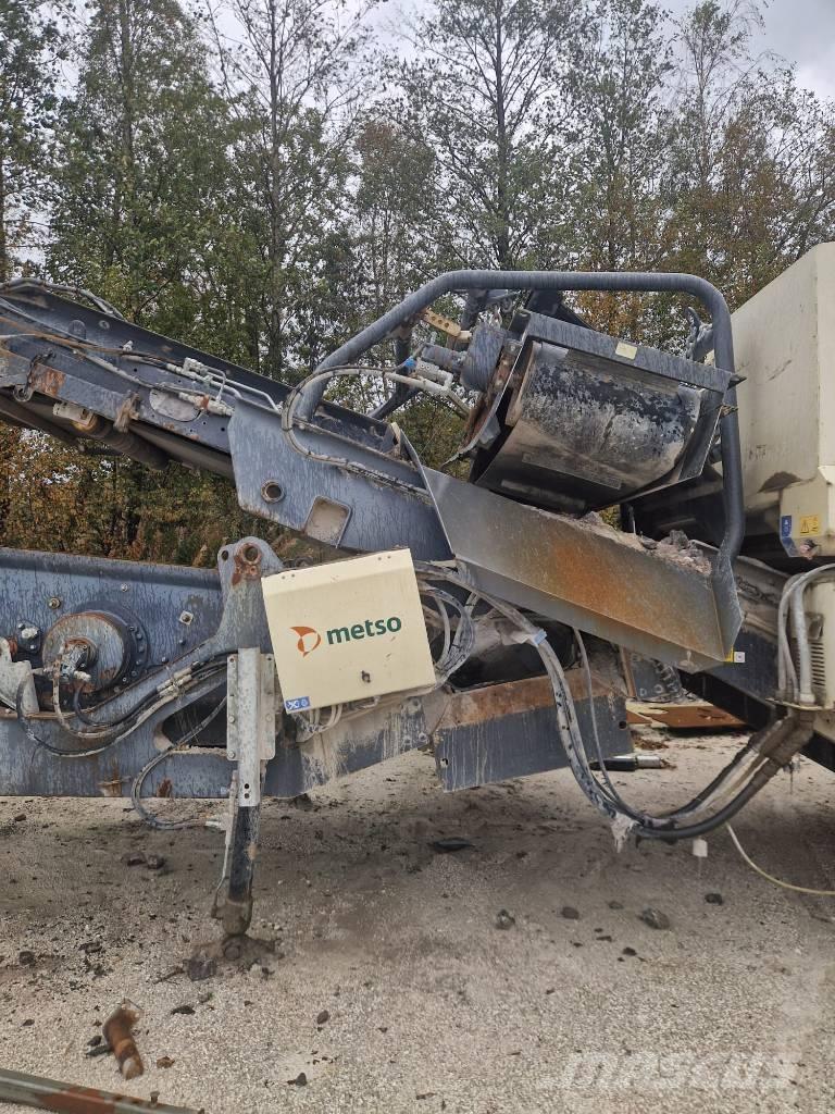 Metso 116S Britadores móveis