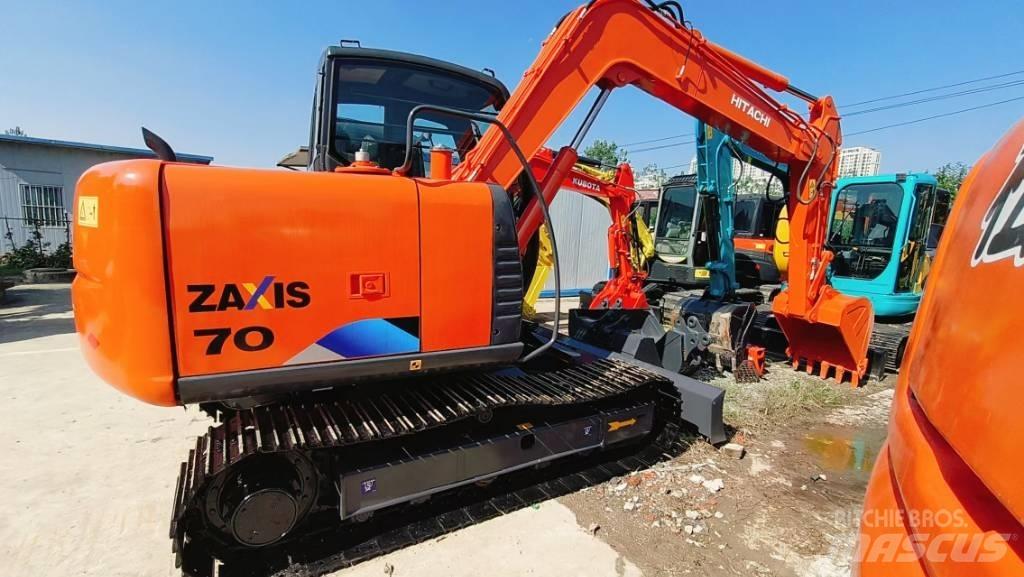 Hitachi ZX 70 Miniescavadeiras
