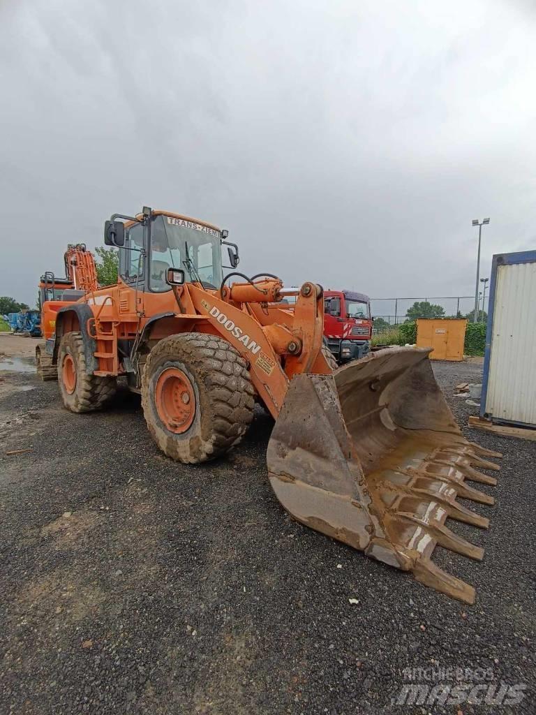 Doosan DL 350 Carregadeiras de rodas