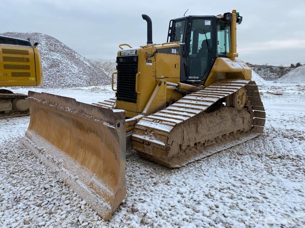 CAT D 6 N LGP Dozers - Tratores rastos