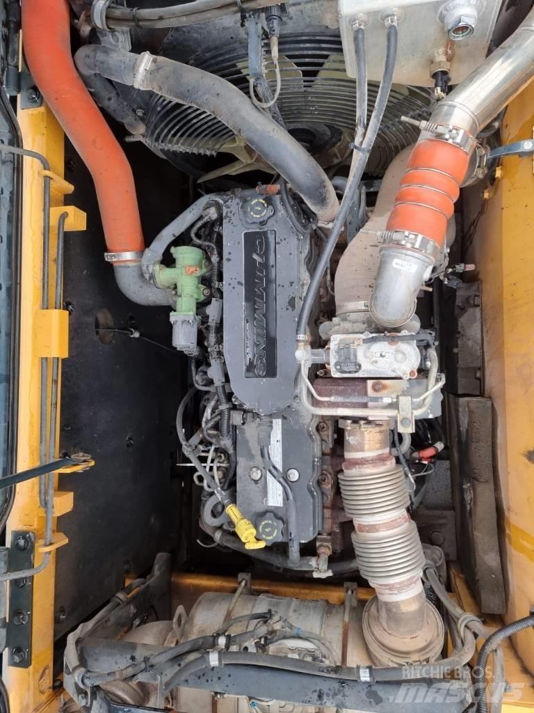 Hyundai HX 300 L Escavadeiras de esteiras