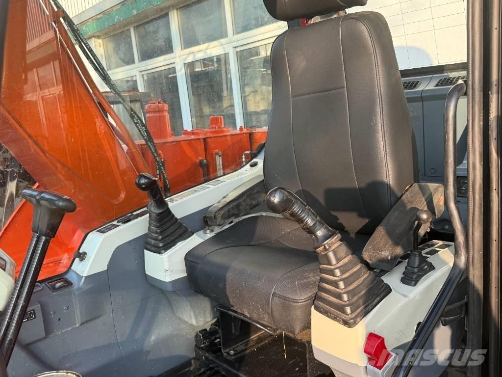 Doosan DX 75 Escavadeiras de esteiras
