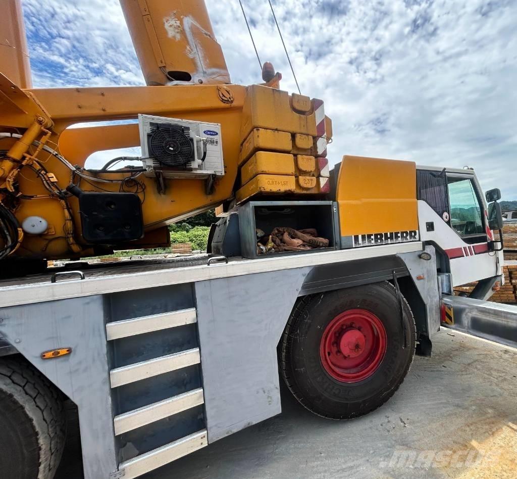 Liebherr LTM 1055 Gruas Todo terreno