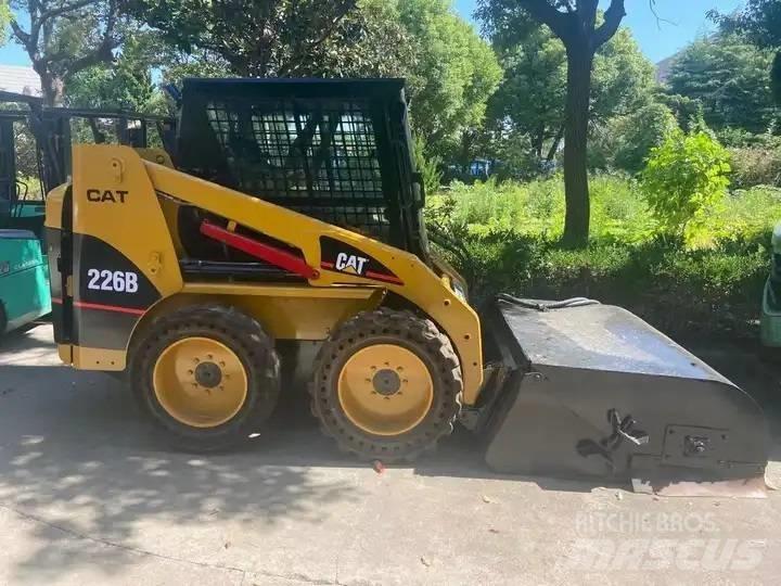 Cata-Dyne 226B Minicarregadeiras