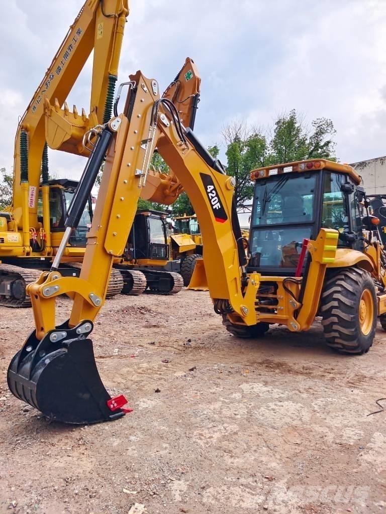 CAT 430 F Retroescavadeiras
