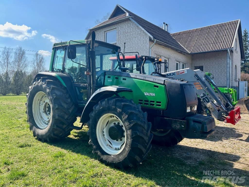 Valtra 8450 Tratores Agrícolas usados