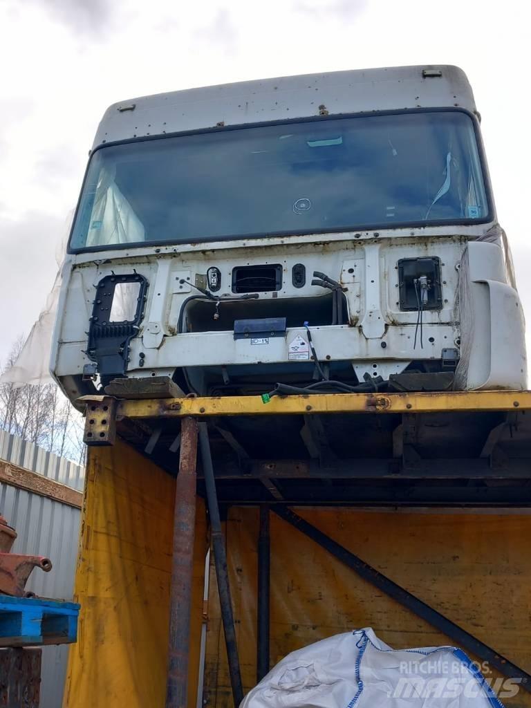 DAF XF105.460 Cabines e interior