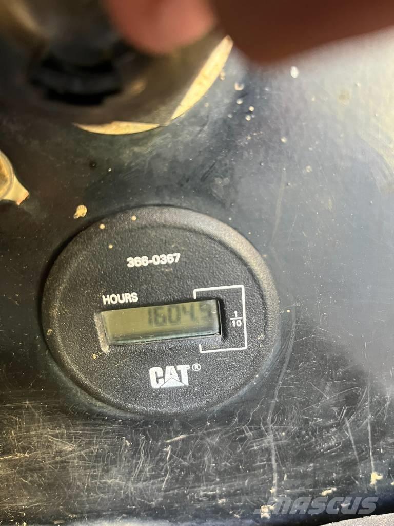 CAT 304 E 2 CR Miniescavadeiras