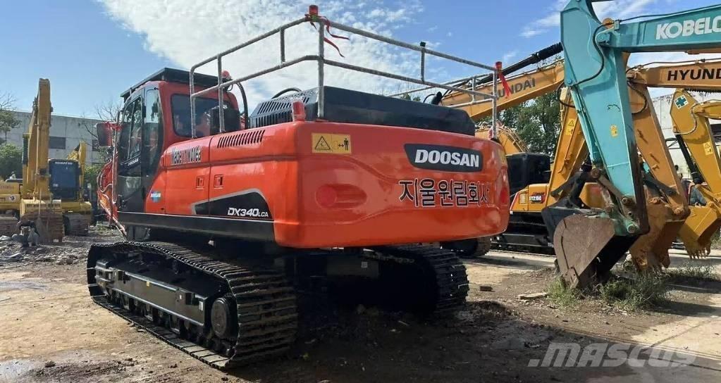 Doosan DX340 Escavadeiras de esteiras