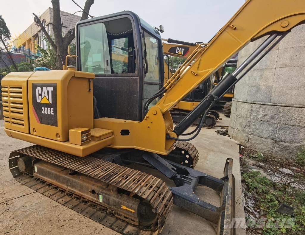 CAT 306e Miniescavadeiras