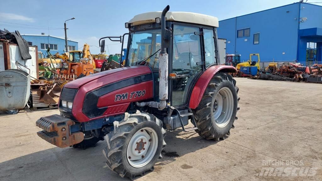 TYM T700 Tratores Agrícolas usados