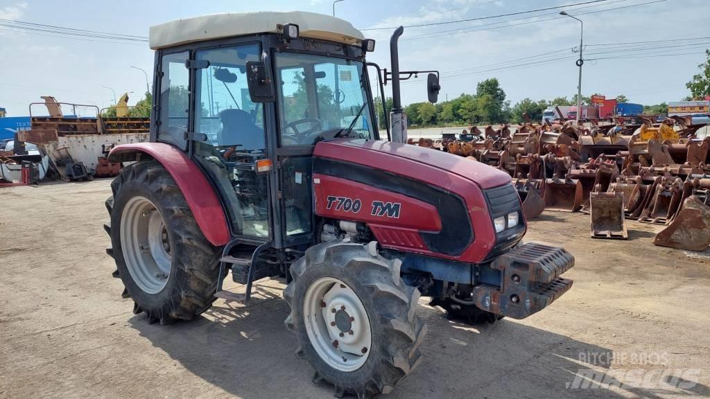 TYM T700 Tratores Agrícolas usados