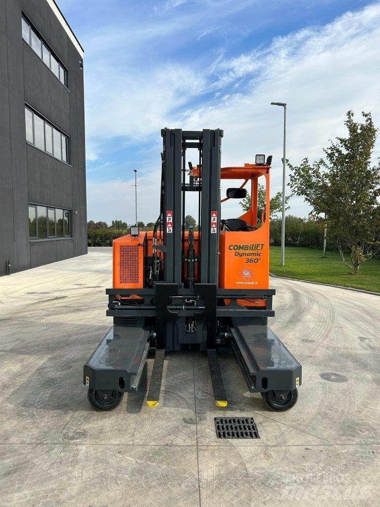 Combilift MR4 Empilhadores de 4 vias