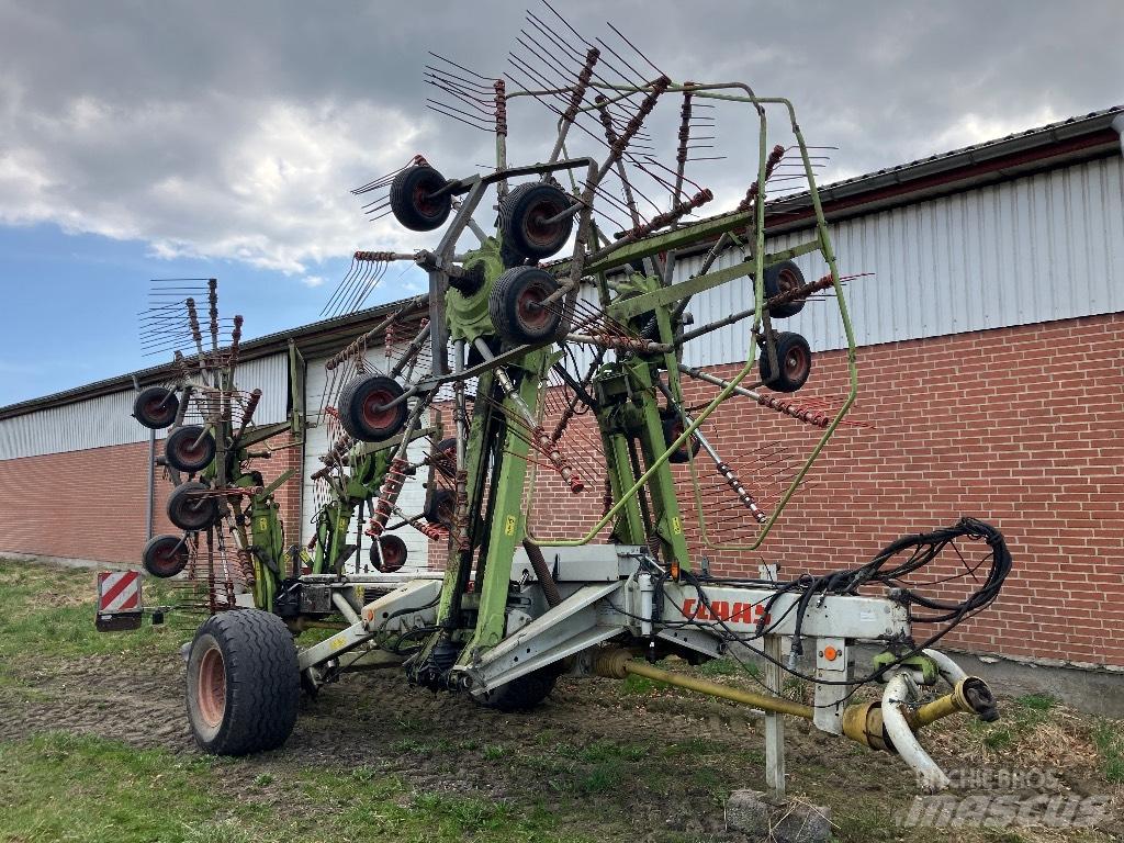 CLAAS Liner 3500 Ancinho virador