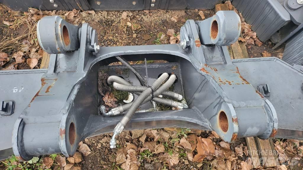 Doosan outdigger Chassis e suspensões