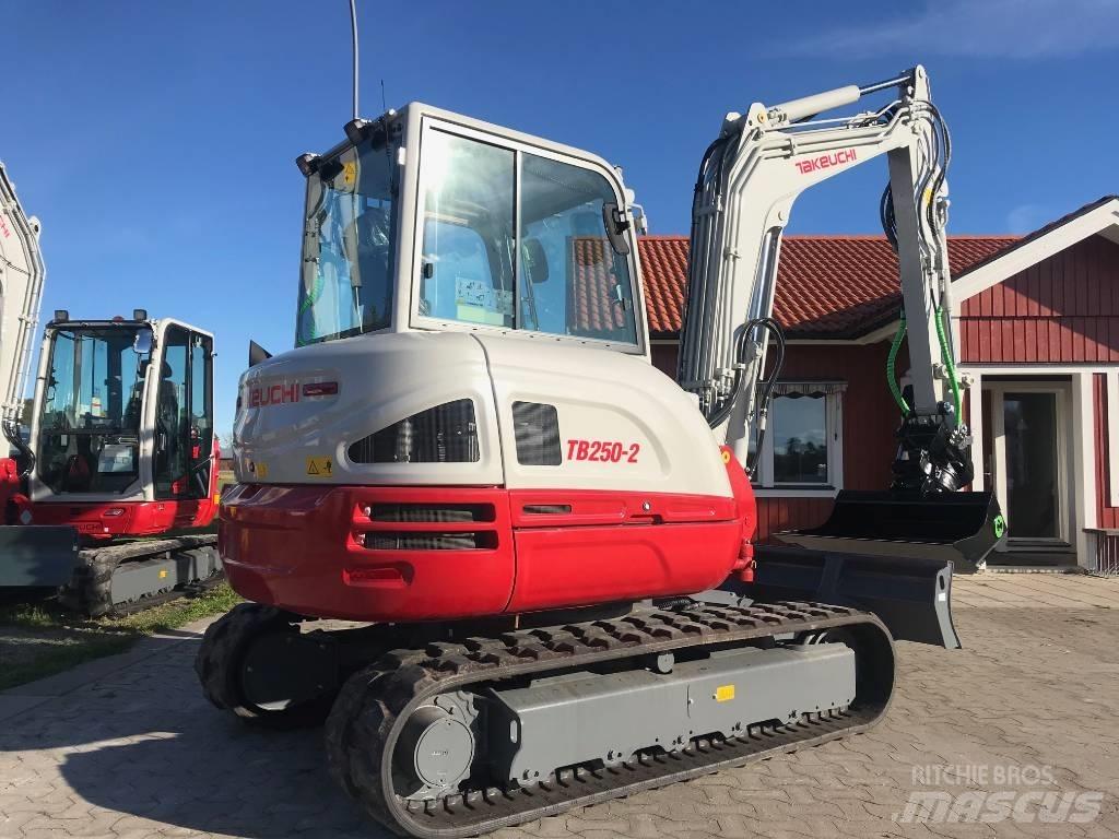 Takeuchi TB250-2 Miniescavadeiras