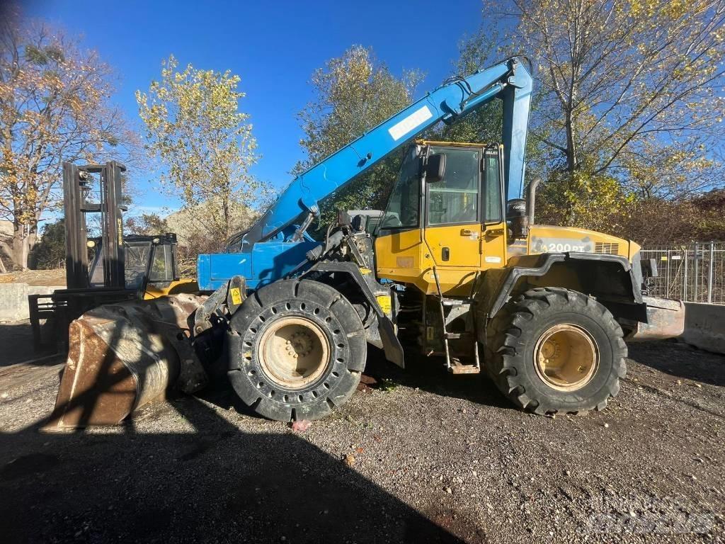 Komatsu WA 200 PT-5 Carregadeiras de rodas