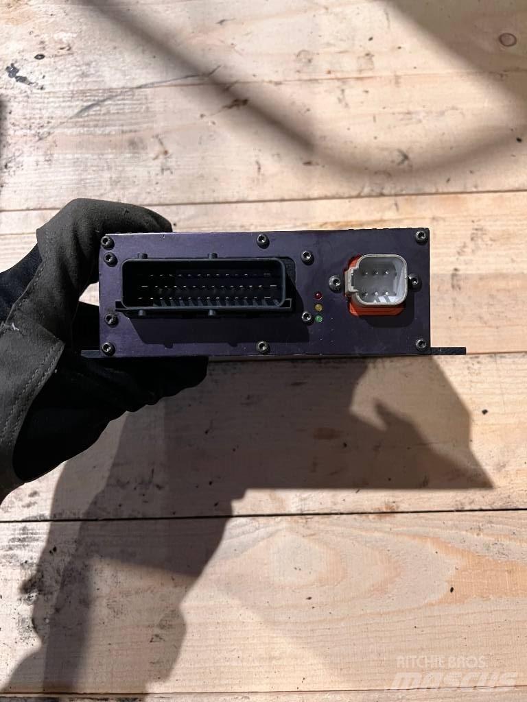 Valmet 5033472 Electrónica