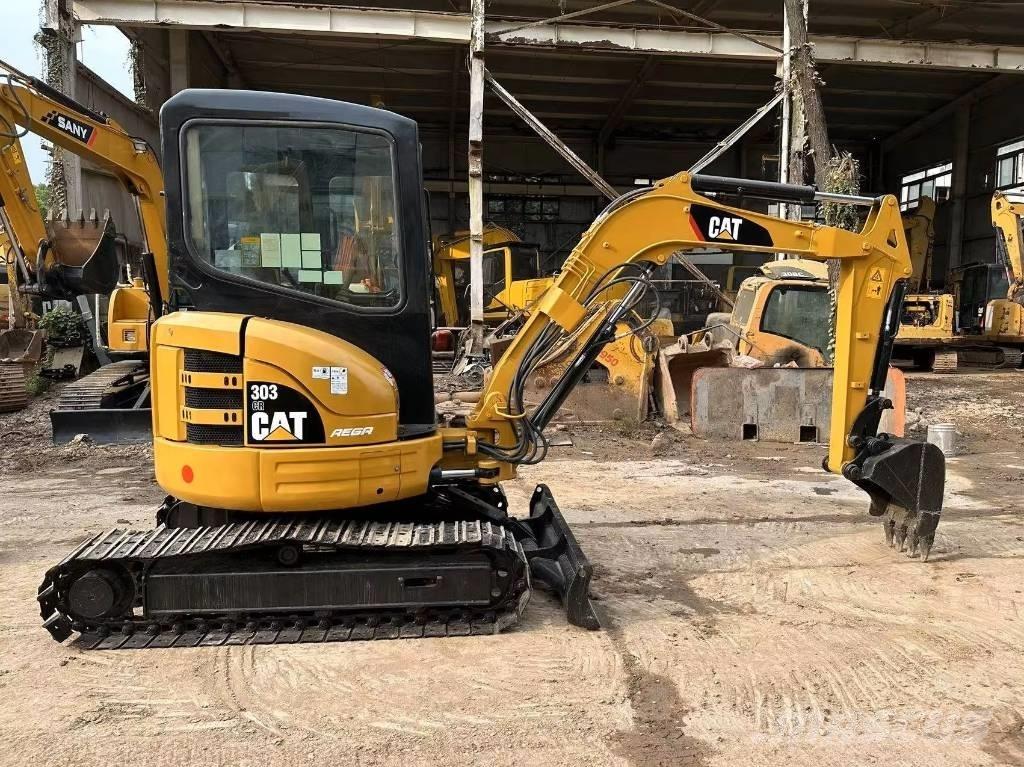 CAT 303 CR Miniescavadeiras