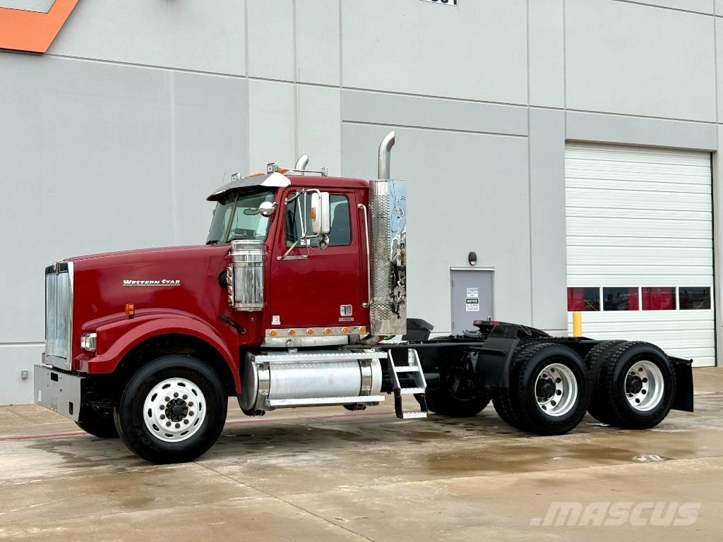 Western Star 4900 Cavalos Mecânicos