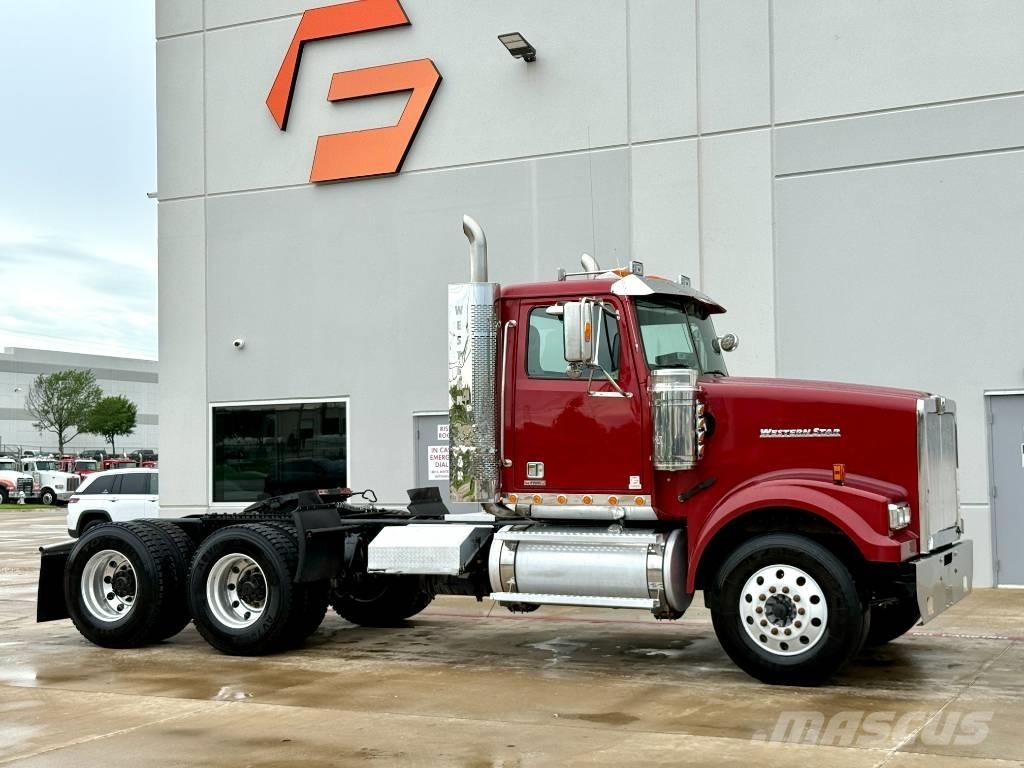 Western Star 4900 Cavalos Mecânicos