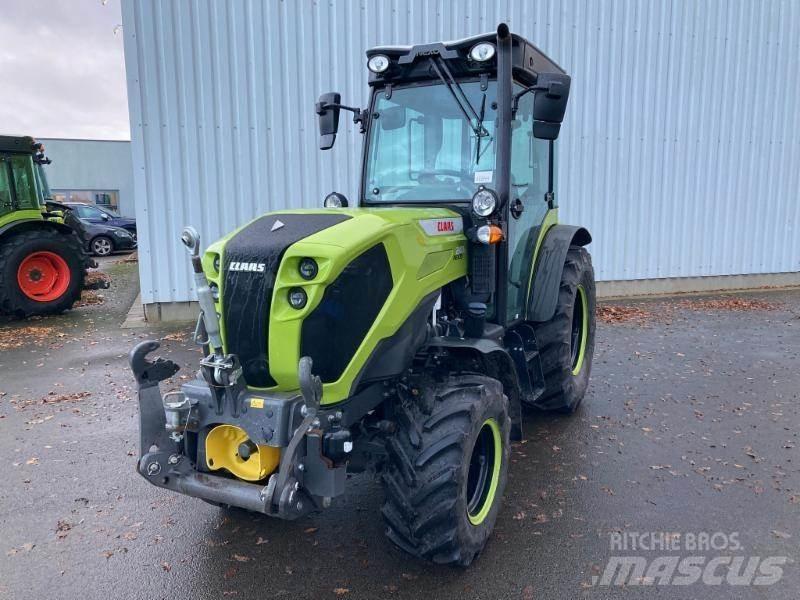CLAAS NEXOS 240 S Tratores Agrícolas usados