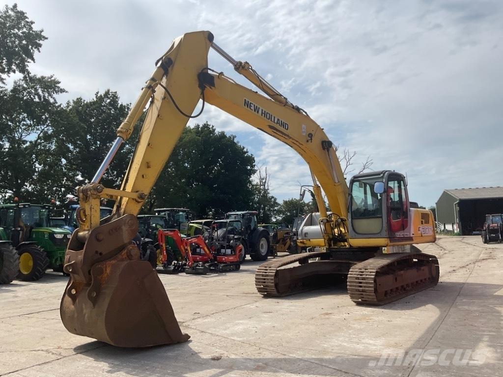 New Holland E 305 Escavadeiras de esteiras