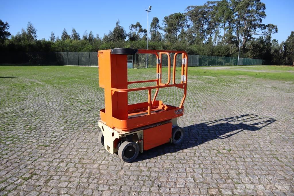 JLG 1230ES Plataformas de Mastro Vertical