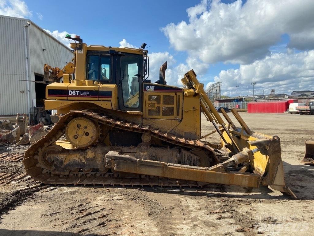 CAT D 6 T LGP Dozers - Tratores rastos