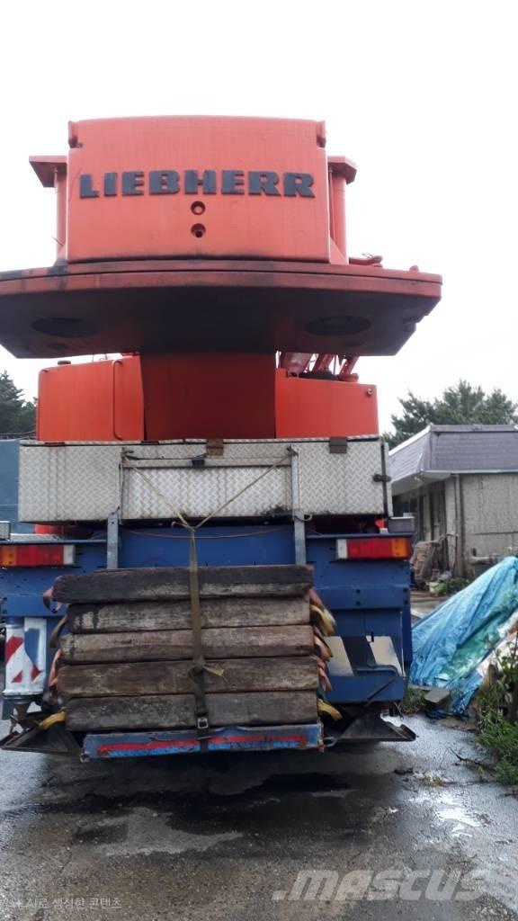Liebherr LTM 1090-2 Gruas Todo terreno