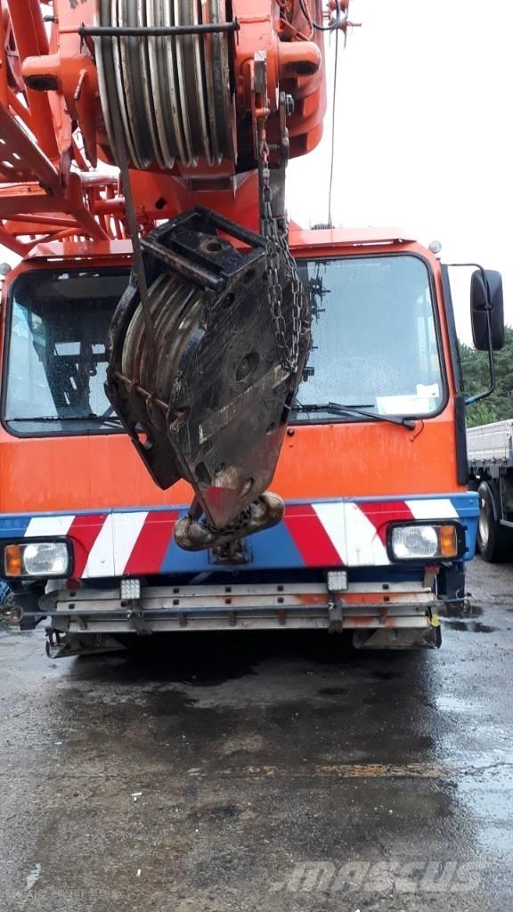 Liebherr LTM 1090-2 Gruas Todo terreno