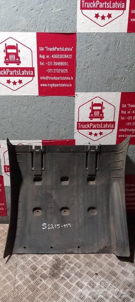 Scania R440  1357600 Chassis e suspensões