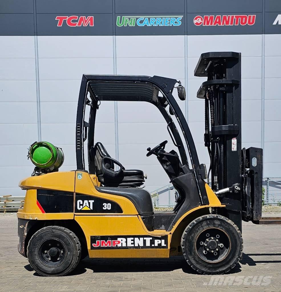 CAT GP 30 N Empilhadores a gás