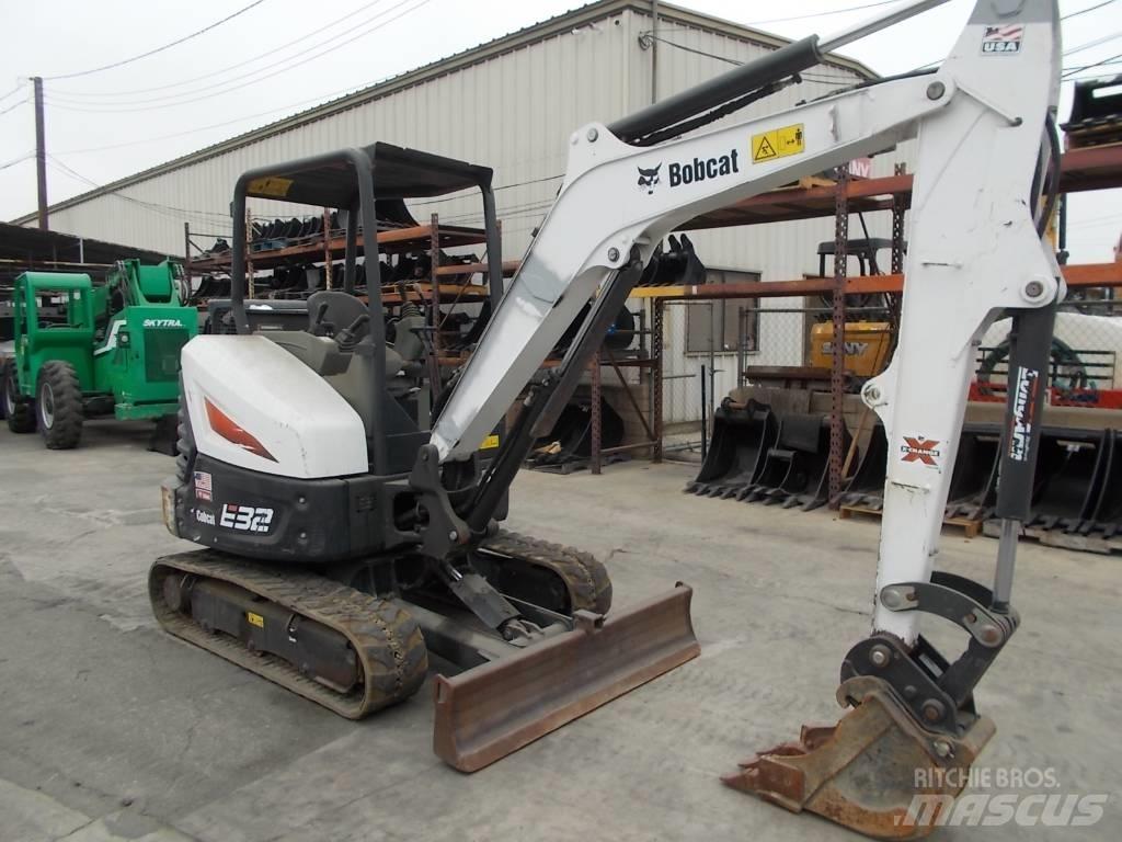 Bobcat E32i Miniescavadeiras