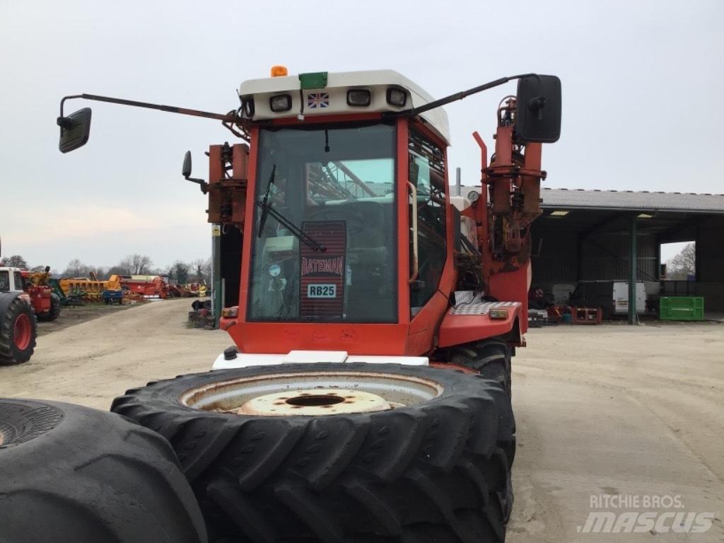 Bateman RB25 SPRAYER Pulverizadores Automotrizes