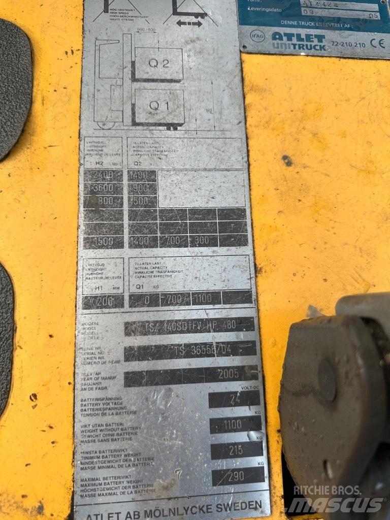 Atlet TS140 Empilhador para operador externo