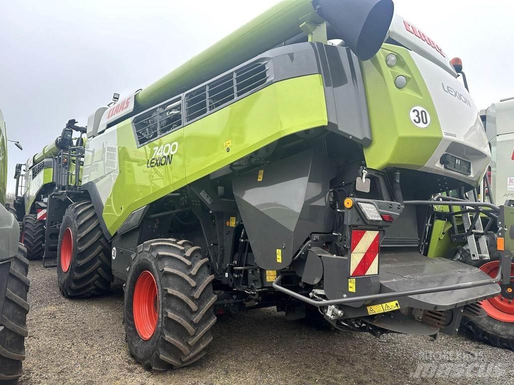CLAAS 7400 Ceifeiras debulhadoras