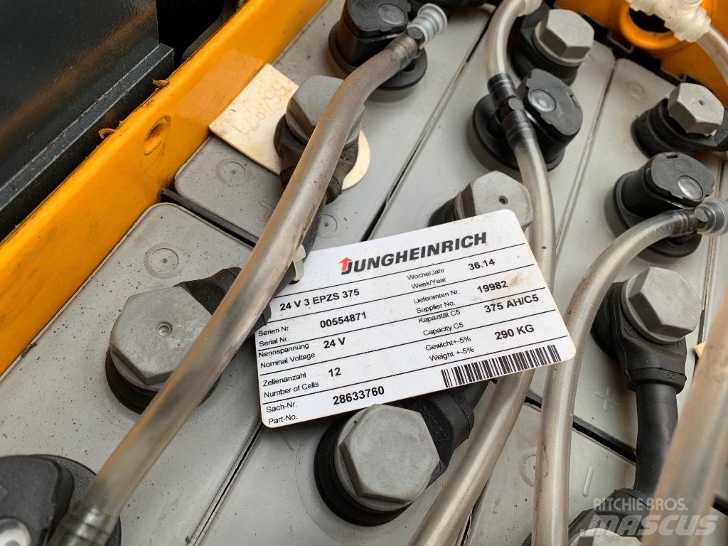 Jungheinrich ERC 212 Self propelled stackers