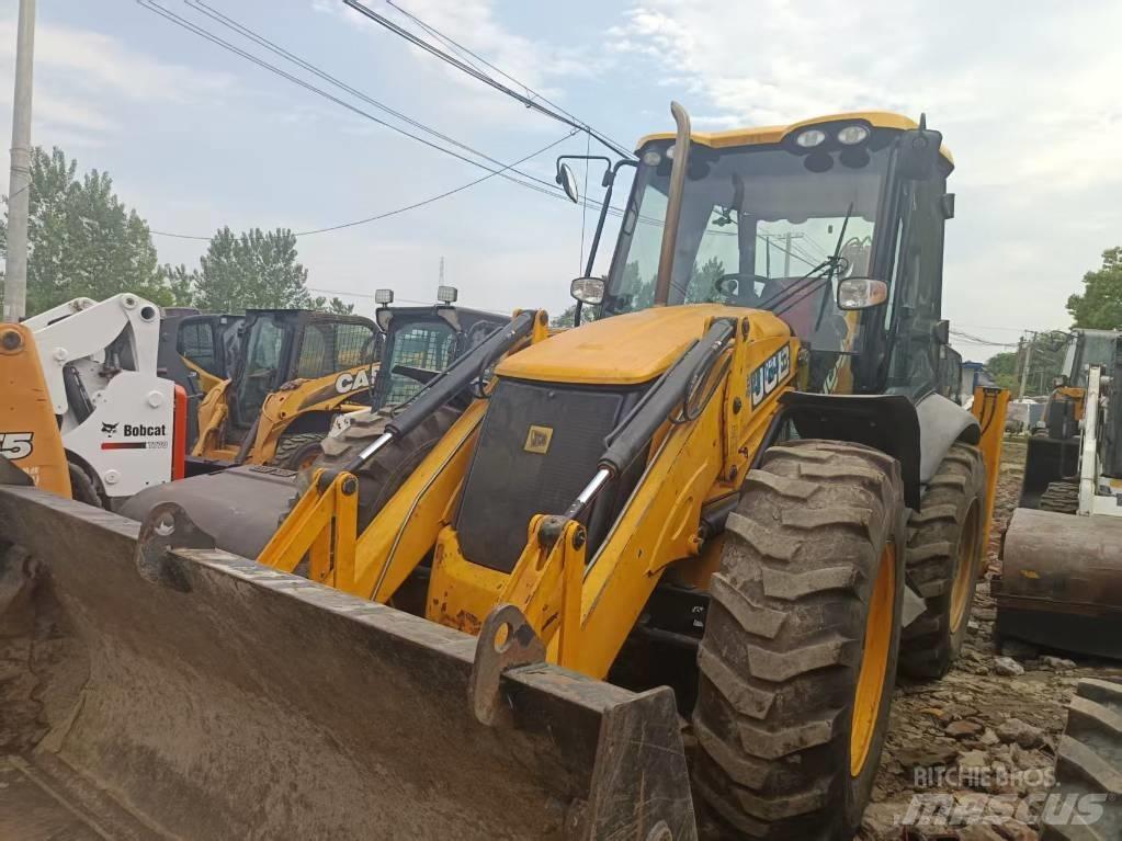 JCB 4CX Retroescavadeiras