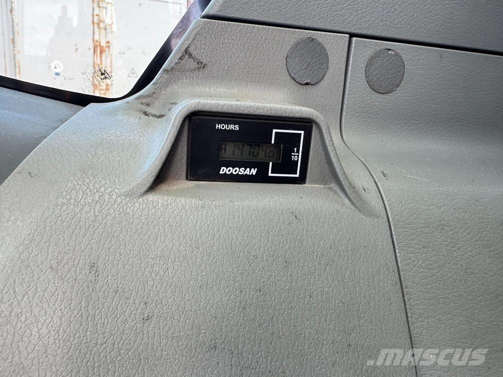 Doosan DX 300 LC-3 Escavadeiras de esteiras