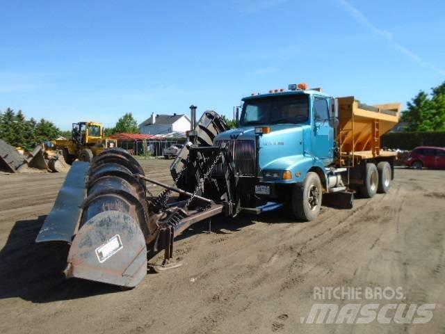 Western Star 5800 Lâminas de neve e arados