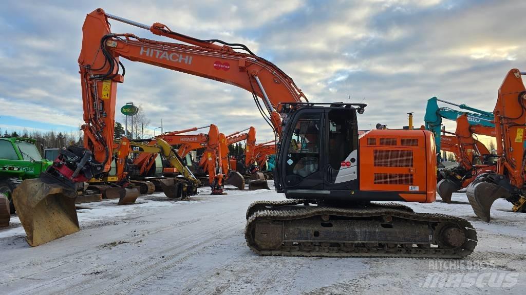 Hitachi ZX225USRLC-6 Escavadeiras de esteiras