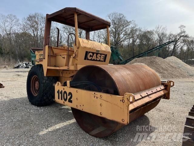 CASE 1102 Cilindros Compactadores mistos