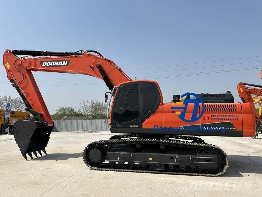Doosan DX 340 Escavadeiras de esteiras